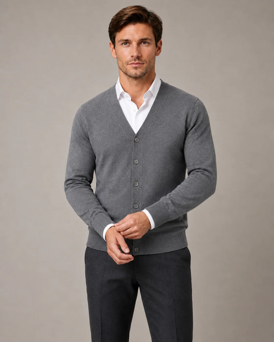 CardiLux | Stylish Comfortable Men's Wool Cardigan for Versatile Layering 3